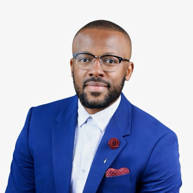 avatar for Tosin Akinwekomi