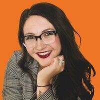 avatar for Lindsey Gutsch