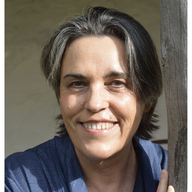 avatar for Dr Elizabeth Denley