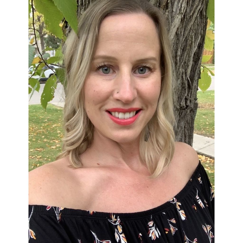 avatar for Chrissy Clark