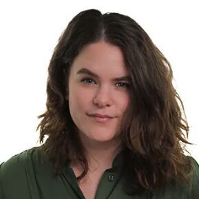 avatar for Ella Csarnó