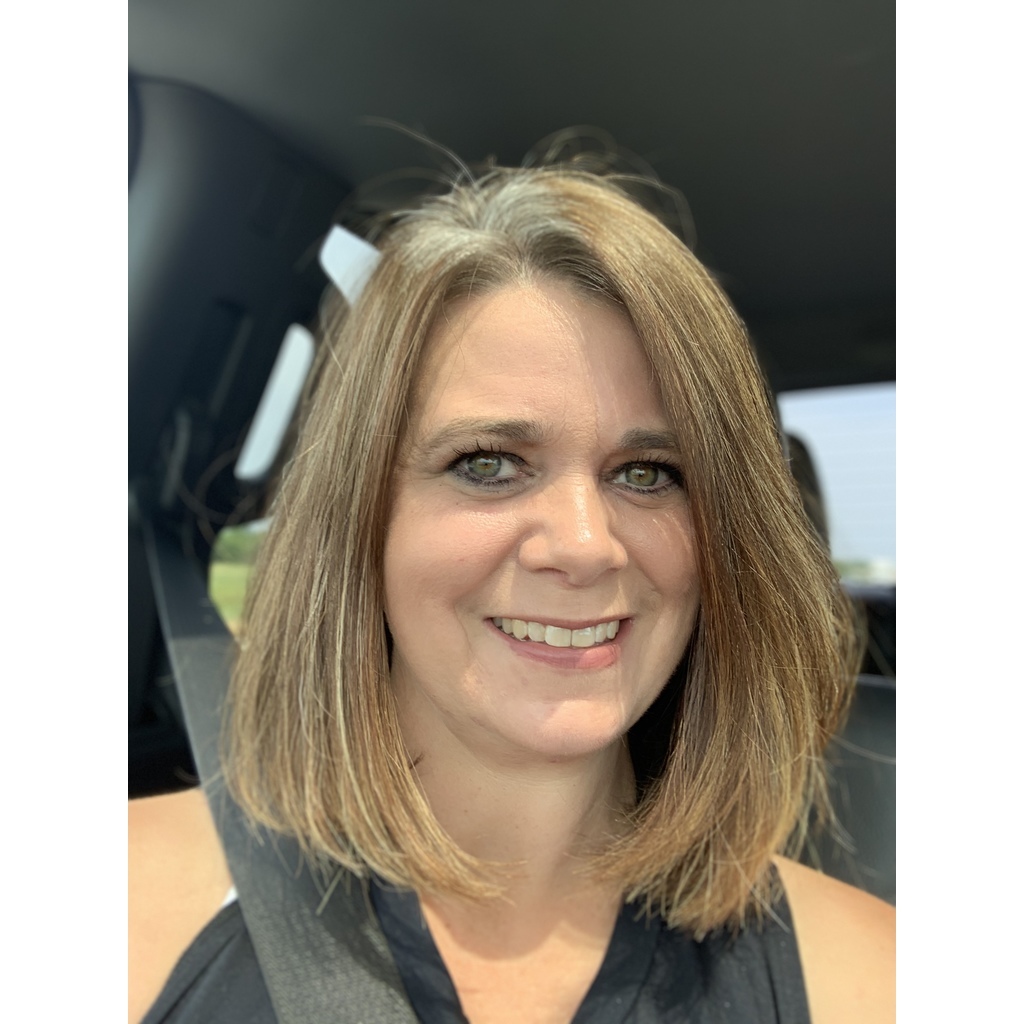 Lisa Hooten's Instagram, Twitter & Facebook on IDCrawl