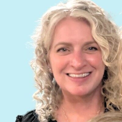 avatar for Lisa Briggs