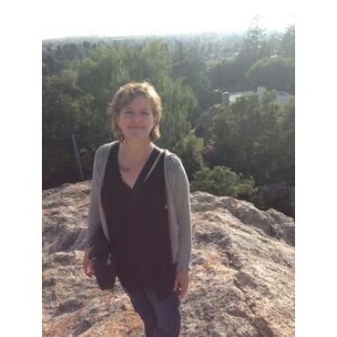 avatar for Elizabeth Robinson